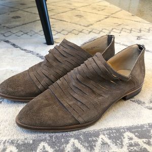 Suede Chinese laundry flats